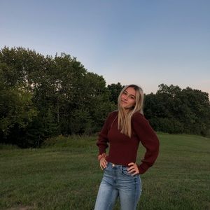 Meet your Posher, Abbi